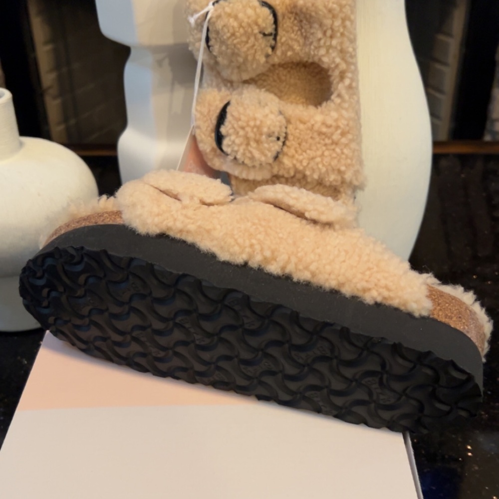 Shoes - Picture 2 of 5